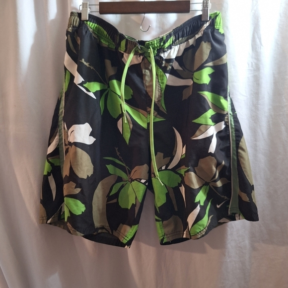 Nike  printed swimming trunks XL - Picture 1 of 5